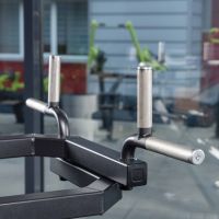 A618 Разведение рук сидя (задние дельты, спина)